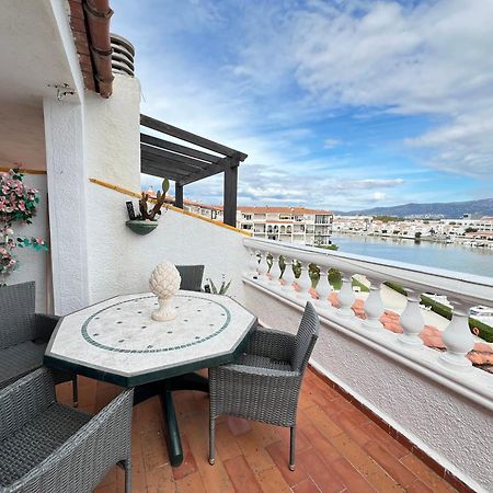 Apartamento Gran Lago Con Vistas Al Canal エンプリアブラバ エクステリア 写真