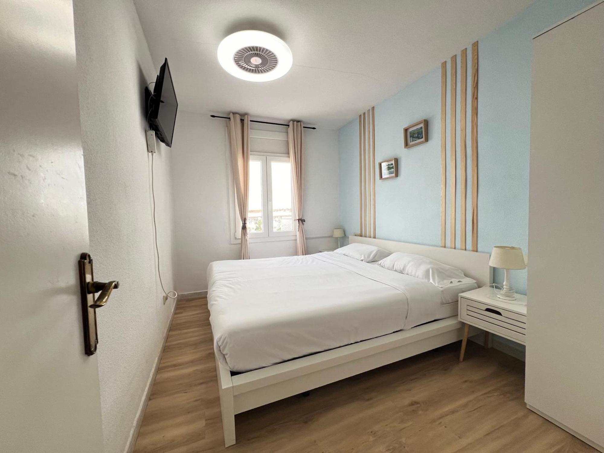 Apartamento Gran Lago Con Vistas Al Canal エンプリアブラバ エクステリア 写真